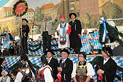 die Maß Bier 2011 zu 4,90 € (©Foto: Martin Schmitz)